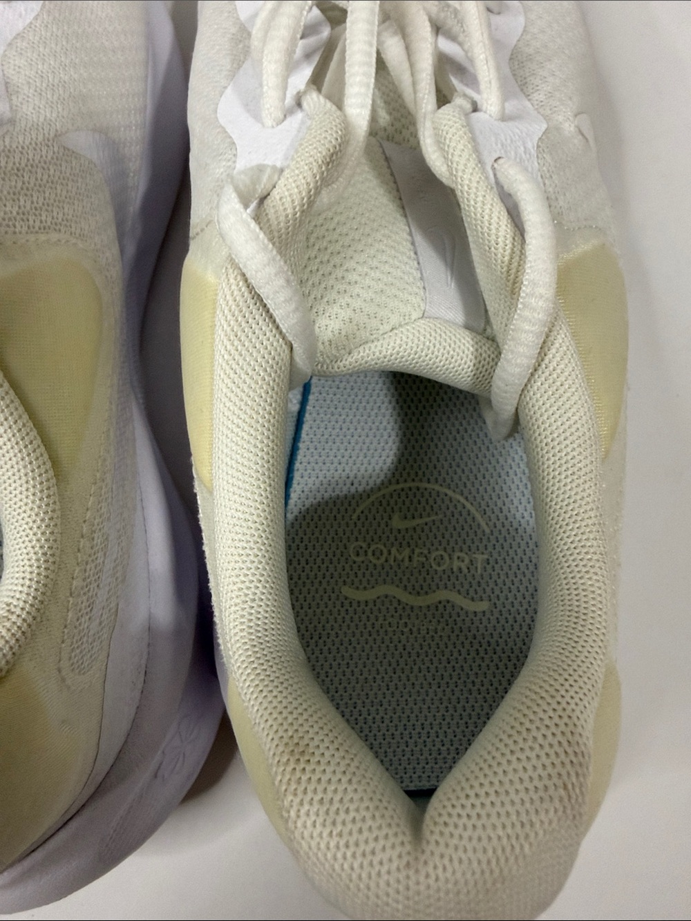 Nike Revolution 7 Running Shoes Women’s Size 10 - Picture 3 of 9